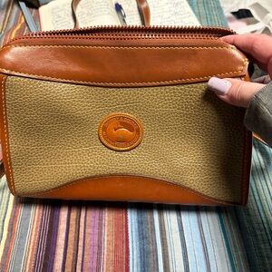 Vintage Dooney & Bourke Leather Crossbody Bag 80s excellent condition!!